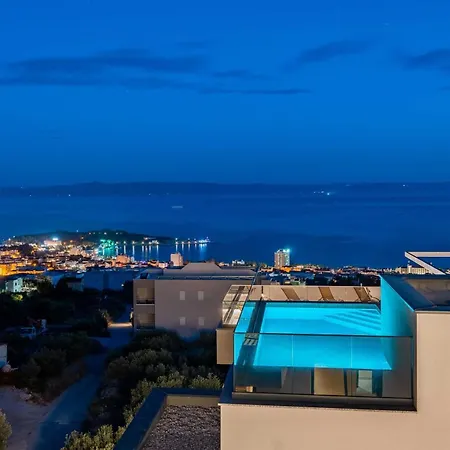 Vila Luxury Tea With Heated Pool Makarska