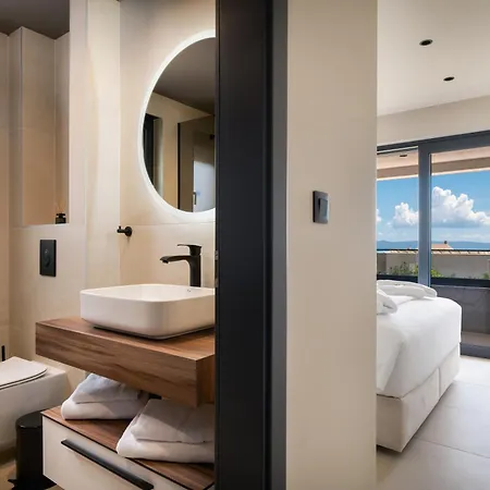 Vila Luxury Tea With Heated Pool