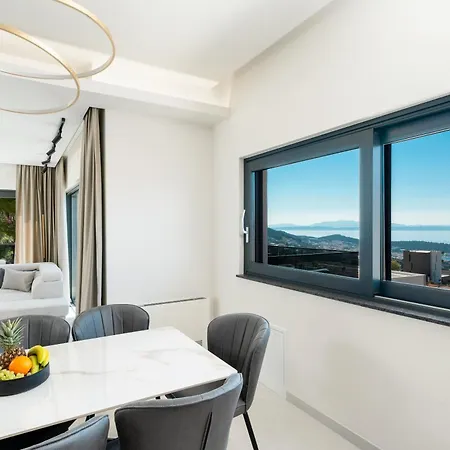 Luxury Tea With Heated Pool Makarska